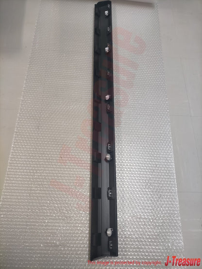 NISSAN 2009-2014 MURANO Genuine Moulding Front Door Right Side 80870-1AA2B OEM