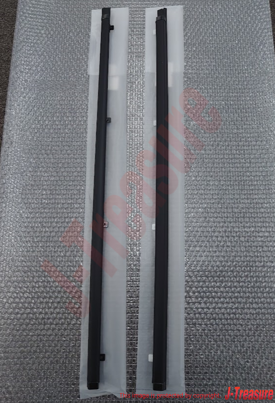 TOYOTA 4RUNNER RN80 89-95 Genuine F/Door Glass Outer Weatherstrip RH & LH Set