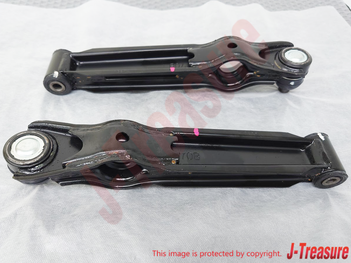 SUZUKI ALTO WORKS HA 94-98 Genuine Suspension Control Arm 45200-69DV1 x2 Set OEM