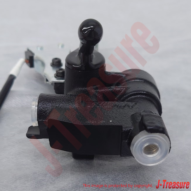 HONDA GL1500A GOLD WING ASPENCADE 95-00 Genuine Rear Brake Master Cylinder OEM