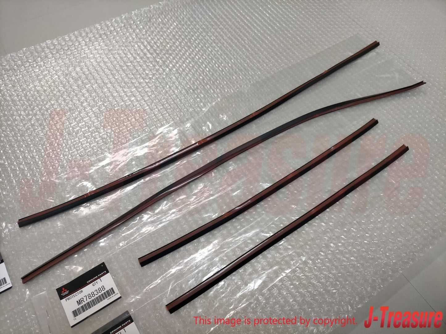 MITSUBISHI LANCER EVO5 6 CP9A Genuine  Black Pad MR788384 MR788388 4pcs Set OEM