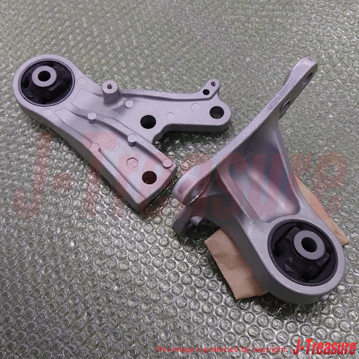 MITSUBISHI OUTLANDER GG2W 2018-2022 Genuine Rear Differential Mount RH & LH set