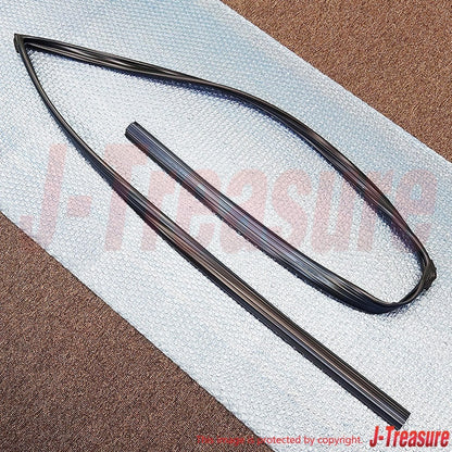TOYOTA LAND CRUISER UZJ100 '98-07 Genuine Front Door Glass Run RH 68141-60042