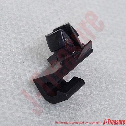 TOYOTA TACOMA GRN245 1995-2008 Genuine Tail Gate Handle Snap 69759-20110 OEM