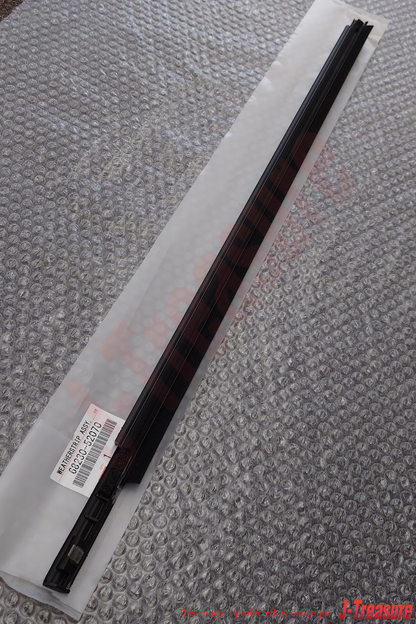 TOYOTA SCION xA NCP61 04-06 Genuine Rear Door Glass Outer Weatherstrip Left OEM