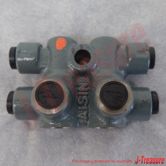 MITSUBISHI MIRAGE CA5A 93-97 Genuine Brake Fluid Proportioning Valve MB699551