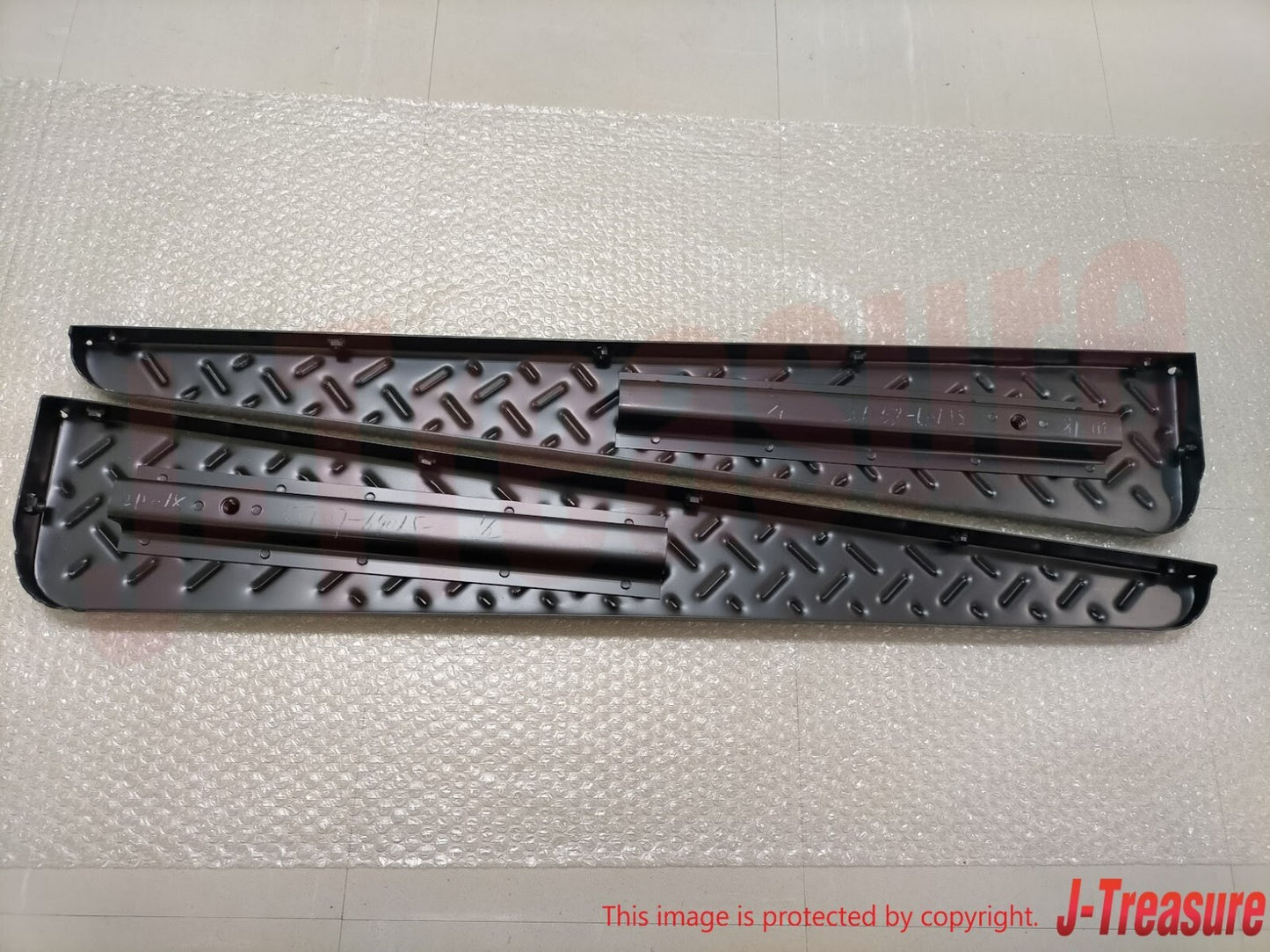 TOYOTA LAND CRUISER FJ40 FJ42 FJ43 FJ45 Genuine Front Step Assy 51707-69015 OEM