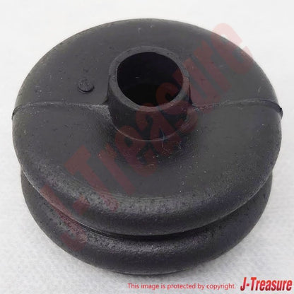 NISSAN DATSUN 1200 B120 SUNNY B110 Genuine Dust Cover Boot 32862-G1200 OEM