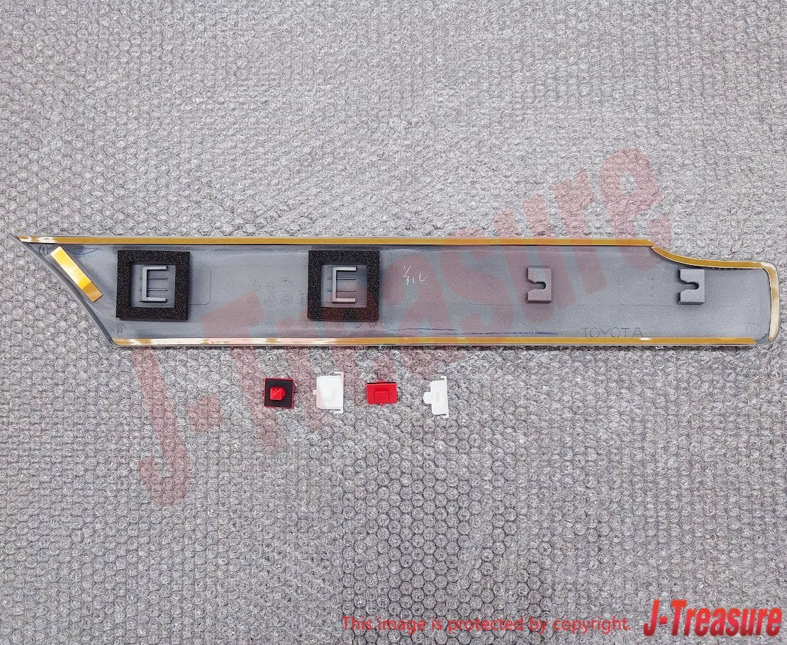 TOYOTA LAND CRUISER UZJ100 98-04 Genuine Quarter Outside Moulding RH OEM