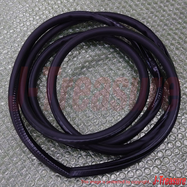 MAZDA RX-7 FD3S 1993-1995 Genuine Sun Roof Weather Strip FD01-69-825A OEM