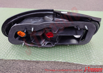 MAZDA MX-5 MIATA NA 90-97 Genuine Rear Combination Lens & Body RH & LH Set OEM