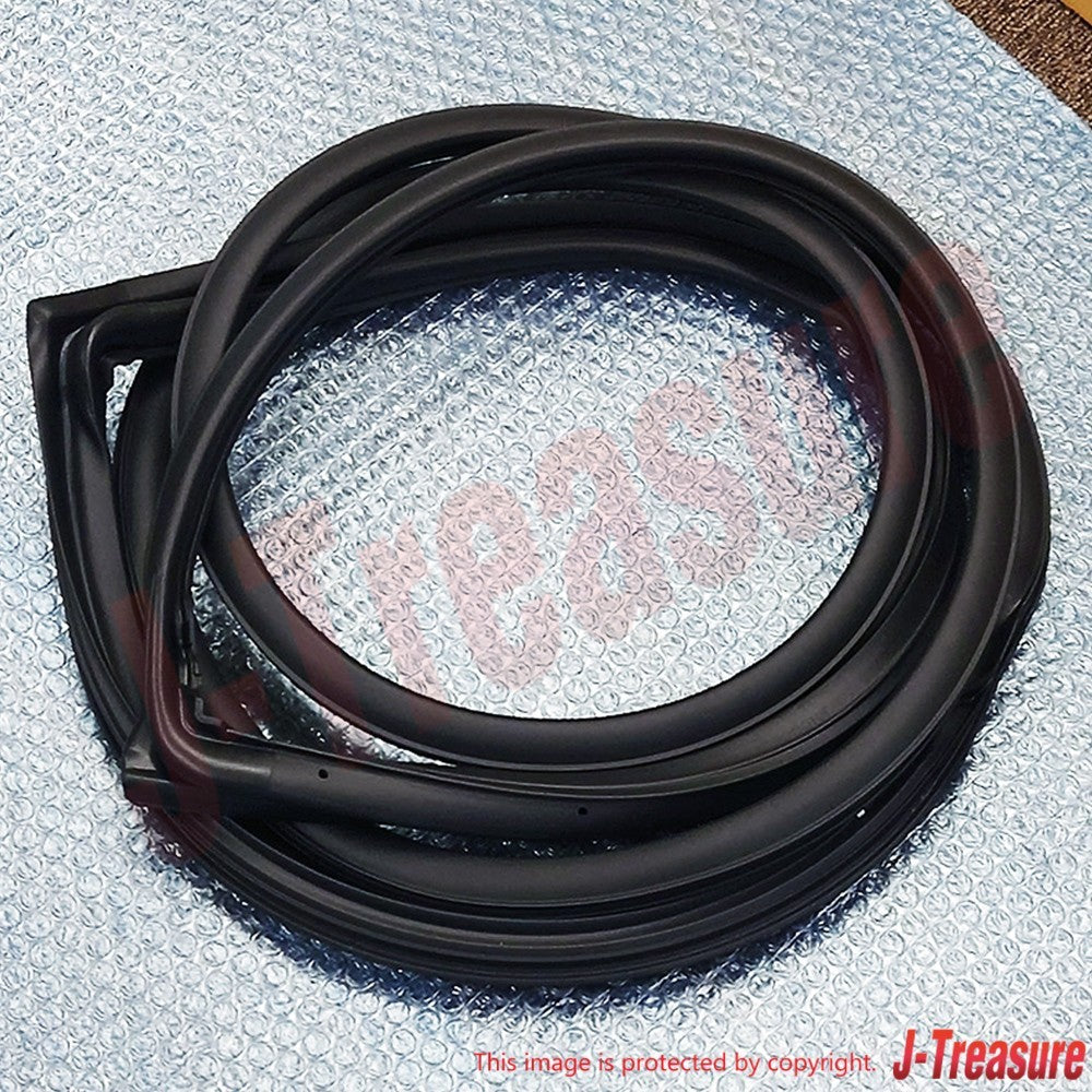 TOYOTA LAND CRUISER UZJ100 '98-02 Genuine Rear Door Weatherstrip LH 67872-60070