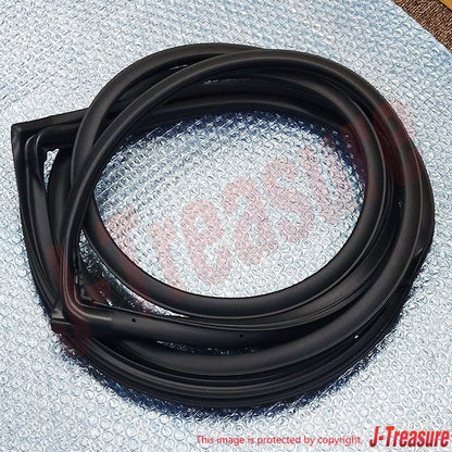 TOYOTA LAND CRUISER UZJ100 '98-02 Genuine Rear Door Weatherstrip LH 67872-60070