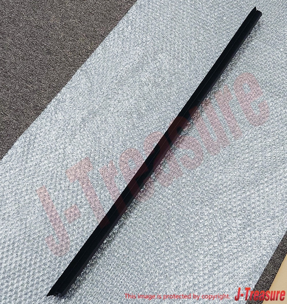TOYOTA HIACE 2## '05-20 Genuine Fr/Door Glass Inner Weatherstrip RH 68171-26051
