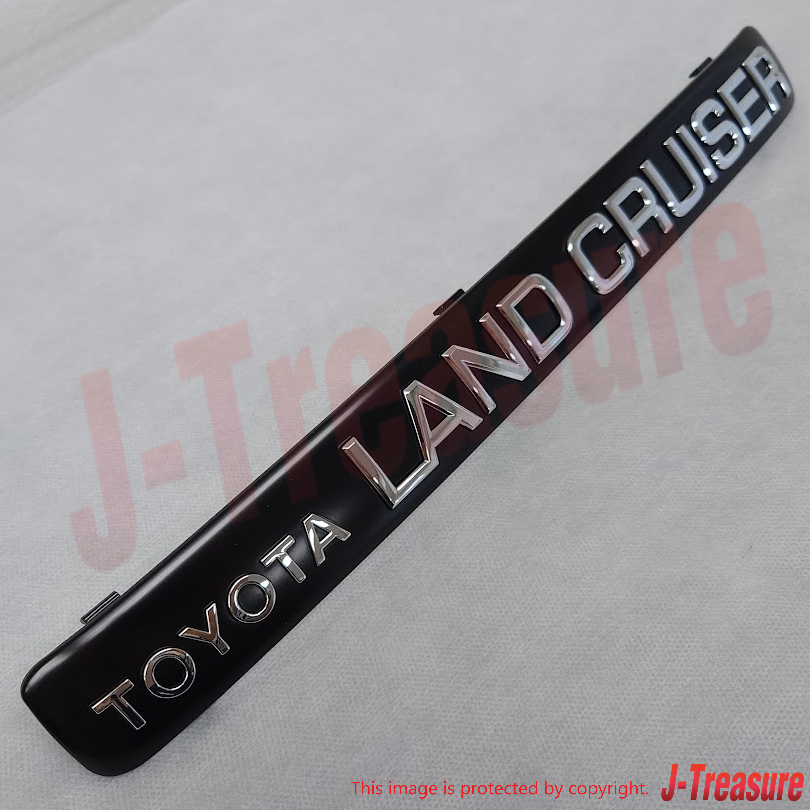 TOYOTA LAND CRUISER FZJ100 Genuine License Plate Lamp Cap 75132-60010 OEM