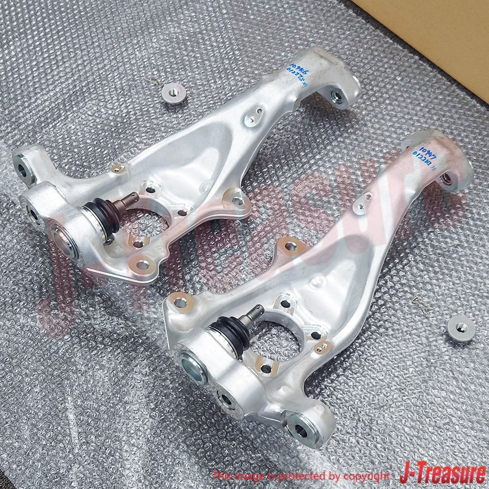 LEXUS LS460 USF40 2007-2017 Genuine Front Steering Knuckle RH & LH Set OEM