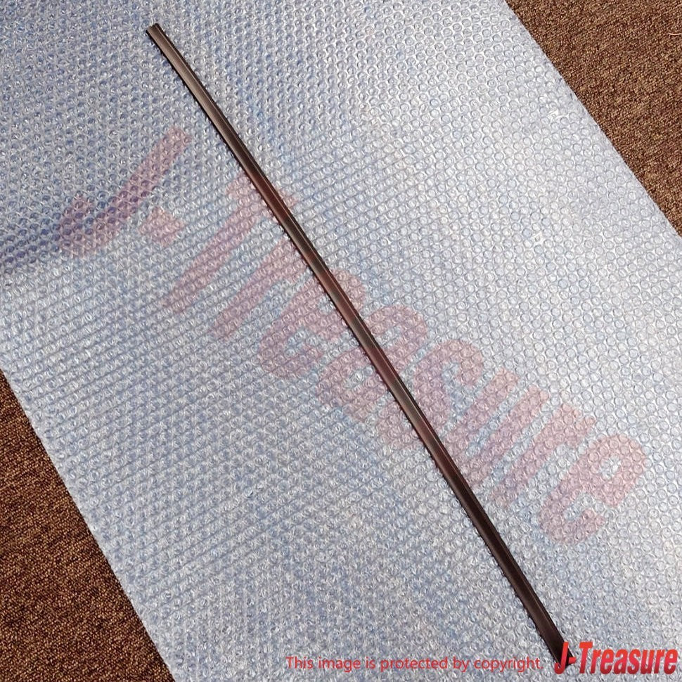 TOYOTA LAND CRUISER UZJ100 '98-07 Genuine Windshield O/S Upr & Side Moulding Set