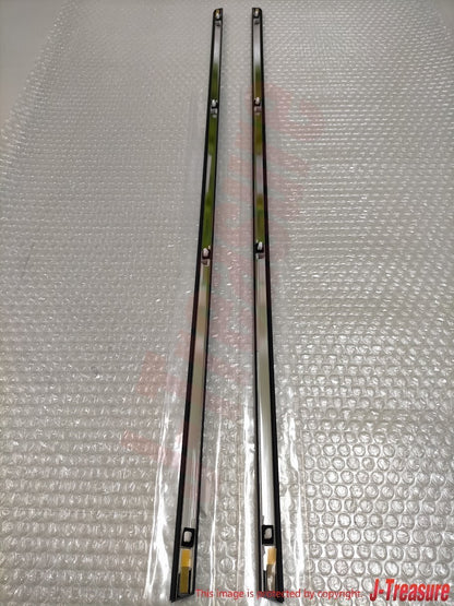 TOYOTA LAND CRUISER FZJ80 LEXUS LX450 Genuine Quarter Door Belt Moulding Set OEM