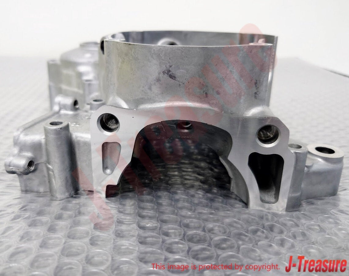 YAMAHA YZ125 2018-2022 Genuine Crankcase 1 1C3-15111-02-00 OEM
