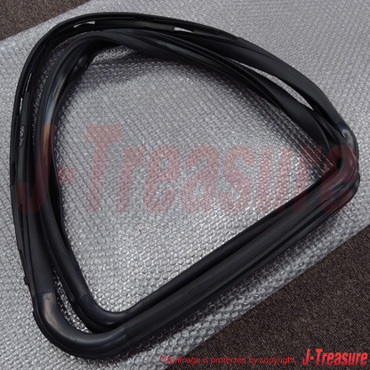 NISSAN SAFARI HARDTOP Y60 91-95 Genuine Side Window Weather Strip RH 83332-01J00