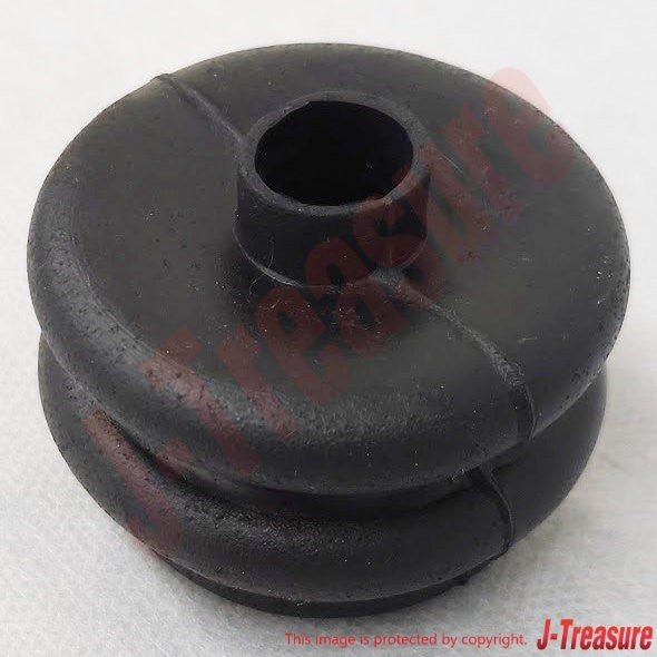 NISSAN DATSUN 1200 B120 SUNNY B110 Genuine Dust Cover Boot 32862-G1200 OEM