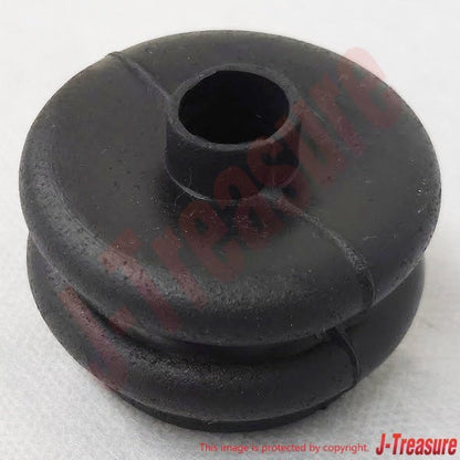 NISSAN DATSUN 1200 B120 SUNNY B110 Genuine Dust Cover Boot 32862-G1200 OEM