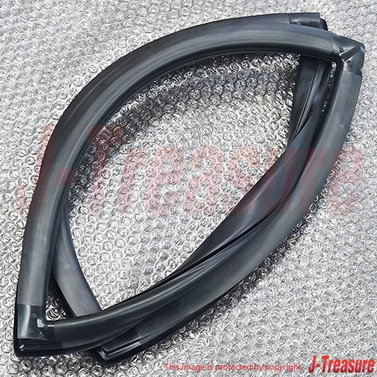 TOYOTA LAND CRUISER BJ70 Genuine Back Door Glass Weatherstrip LH 68292-90K00 OEM