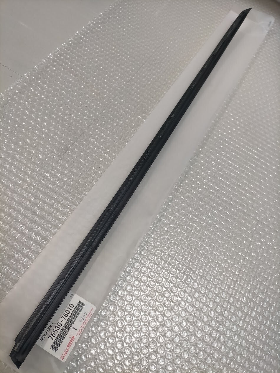 LEXUS CT200h ZWA10 11-17 Genuine Outside Windshield Moulding LH 75536-76010 OEM