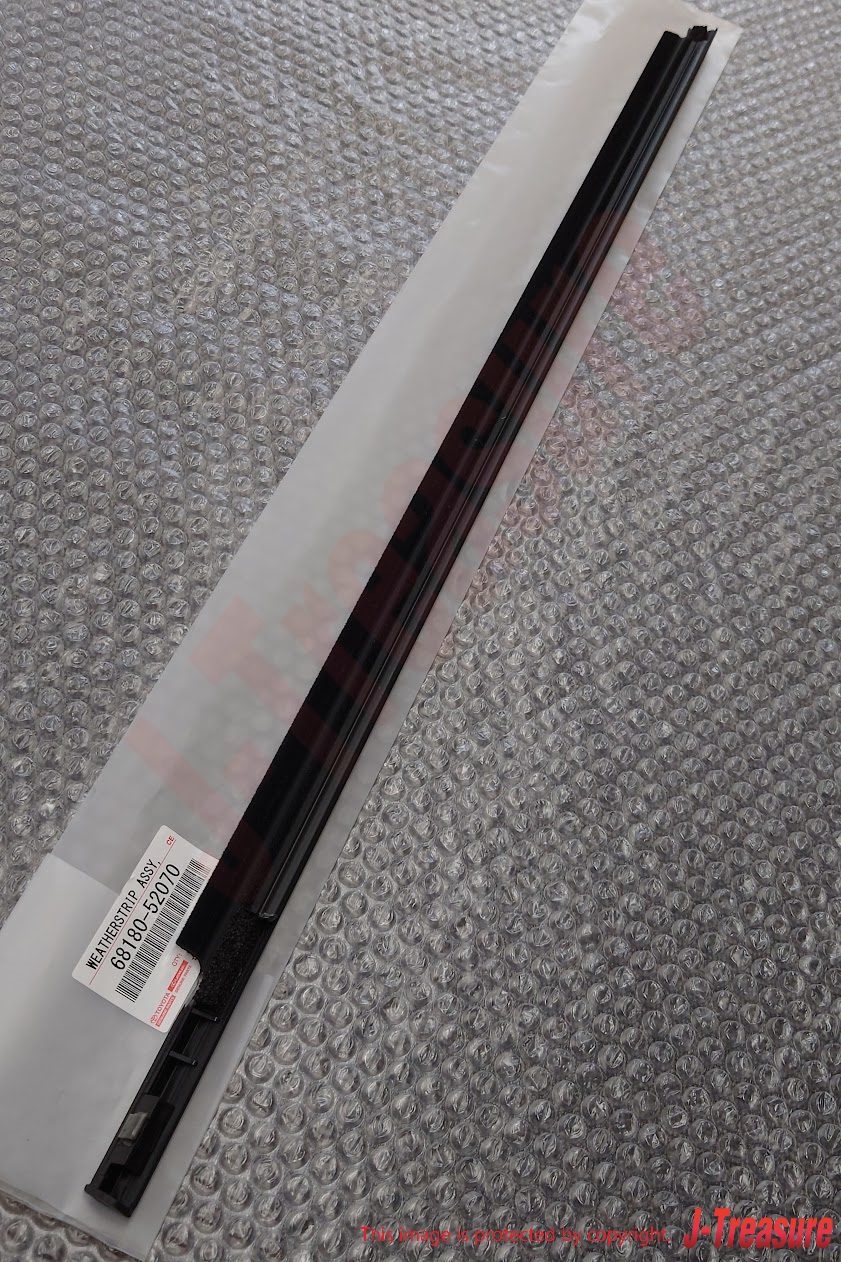 TOYOTA SCION xA NCP61 04-06 Genuine Rear Door Glass Outer Weatherstrip Right OEM