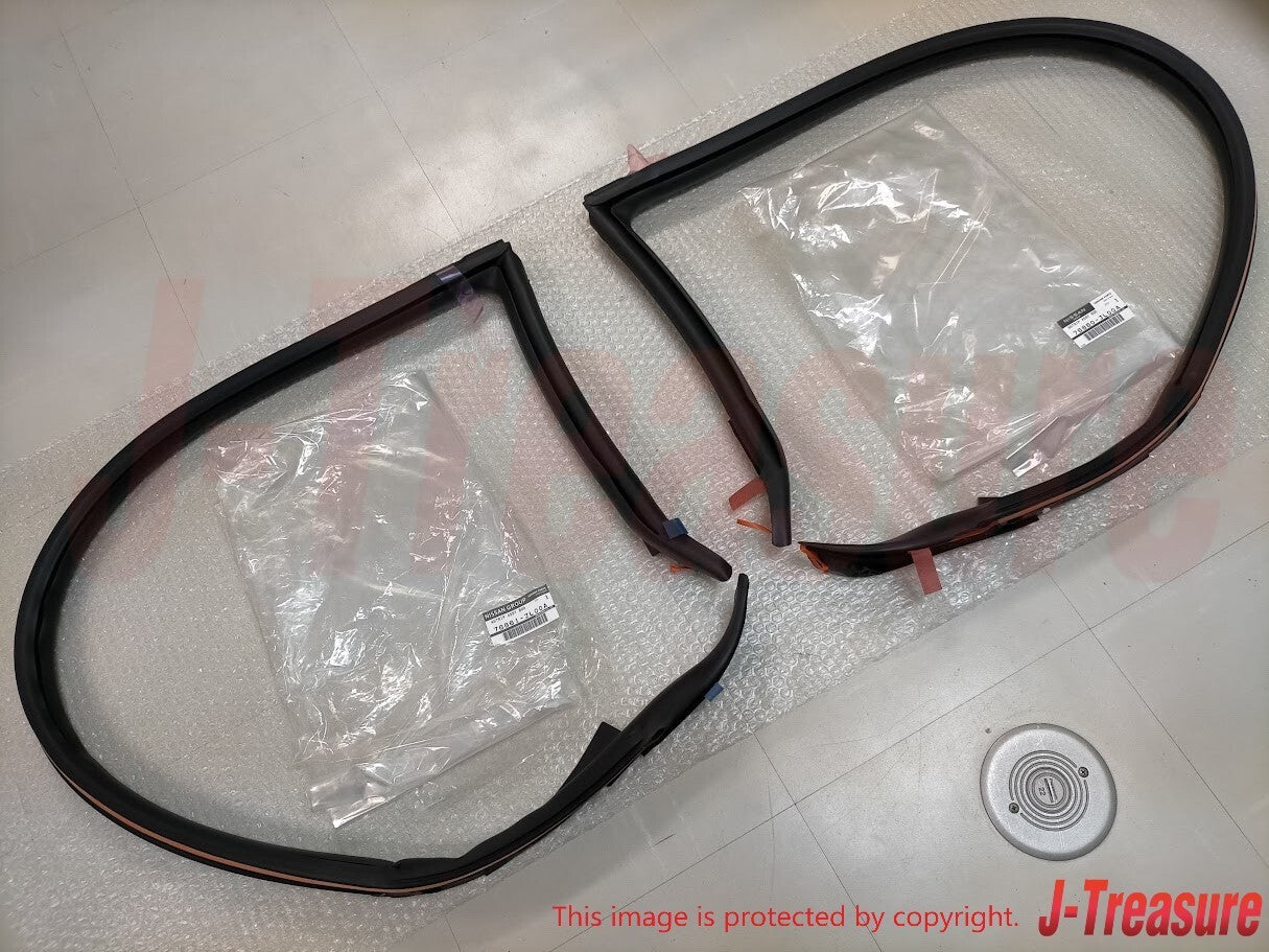 NISSAN INFINITI G37 2008-2013 Genuine Body Side Weatherstrip RH & LH Set OEM