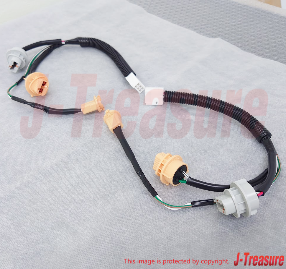 LEXUS LS430 UCF30 01-04 Genuine Rear Lamp Socket And Wire 81585-50110 R & L Set