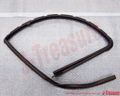 NISSAN NV200 M20 Genuine Front Door Glass Run Rubber RH & LH Set OEM