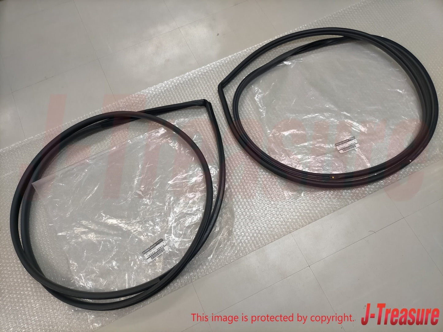 NISSAN GT-R R35 2012-2024 Genuine Front Welt Body Side Seal Right & Left Set OEM