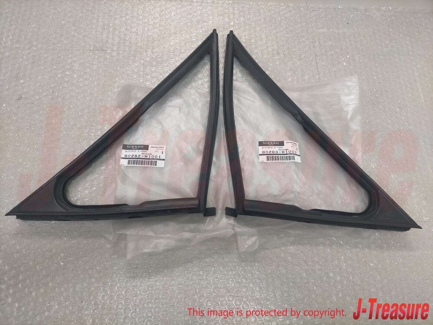 NISSAN DATSUN 1200 B120 Genuine Front Door Ventilator Weather Strip RH & LH Set