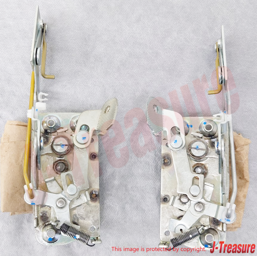 TOYOTA LAND CRUISER BJ40 FJ40 FJ45 HJ47 Genuine Front Door Lock Latch Set OEM