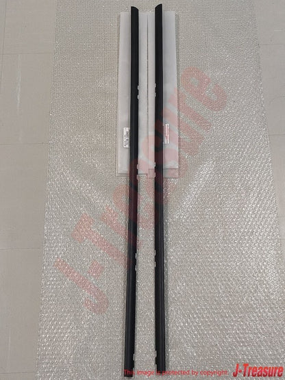 TOYOTA CELSIOR LEXUS LS430 UCF30 01-06 Front Door Outside Lower Moulding Set OEM