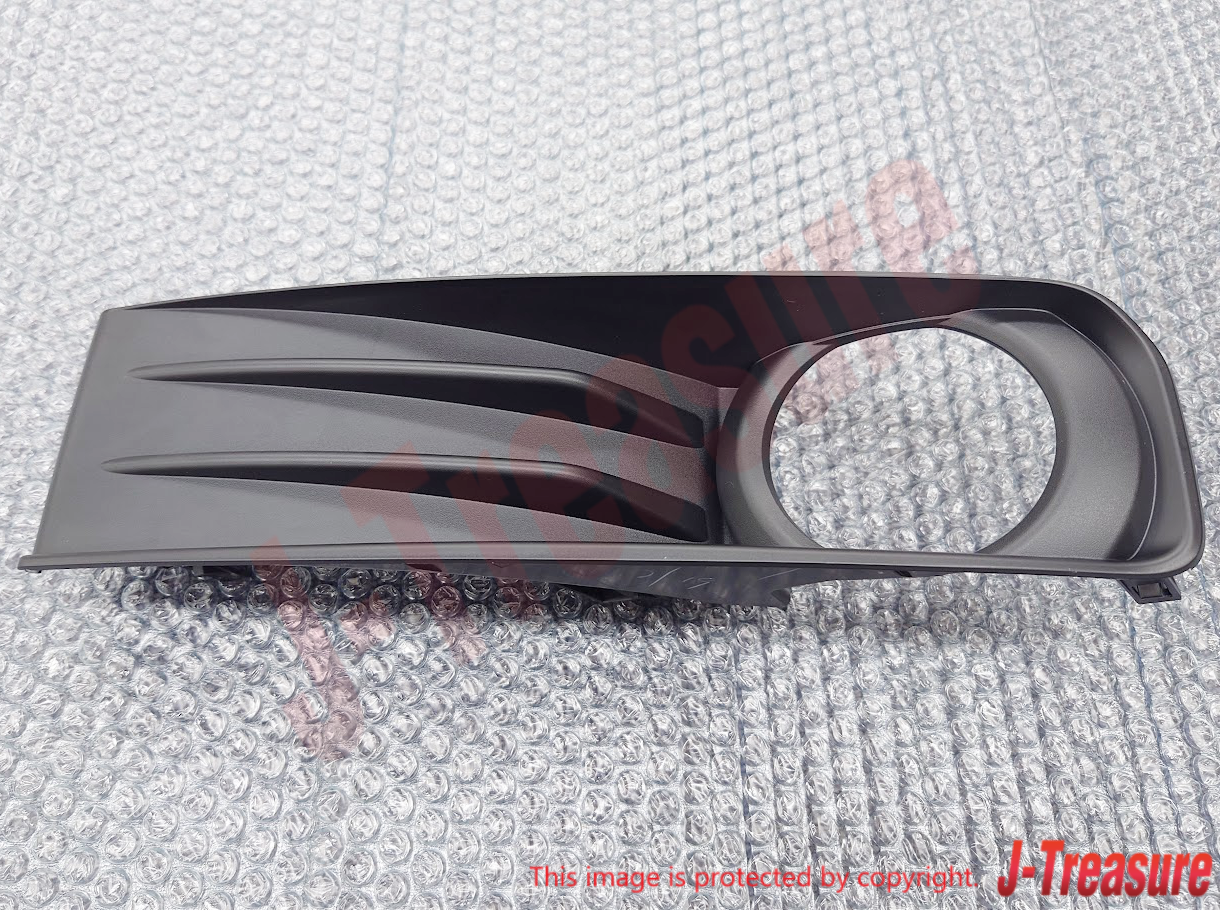 TOYOTA COROLLA RUMION NZE151 ZRE15# Genuine Fog Lamp Cover LH 81482-12160 OEM