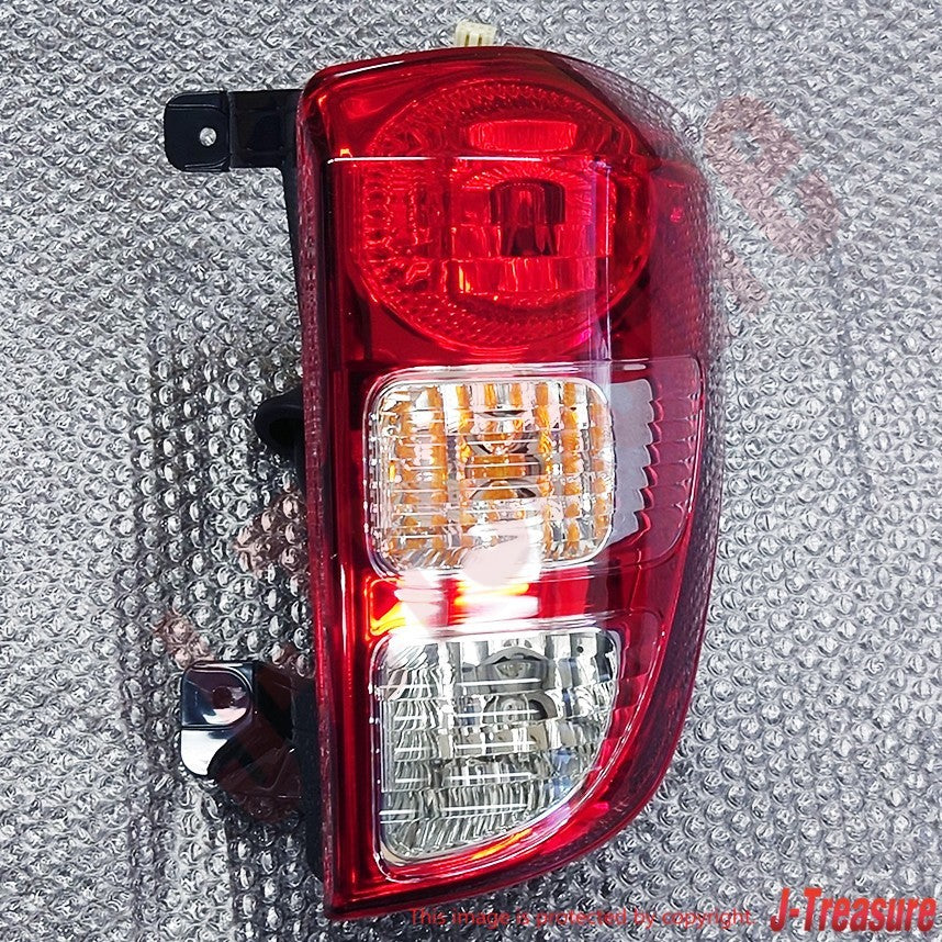 DAIHATSU TERIOS J200 J210 '06-08 Genuine Rear Combination Lamp RH 81550-B4010
