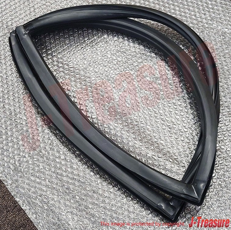 TOYOTA LAND CRUISER 70 Genuine Back Door Glass Weatherstrip RH 68291-90K01 OEM