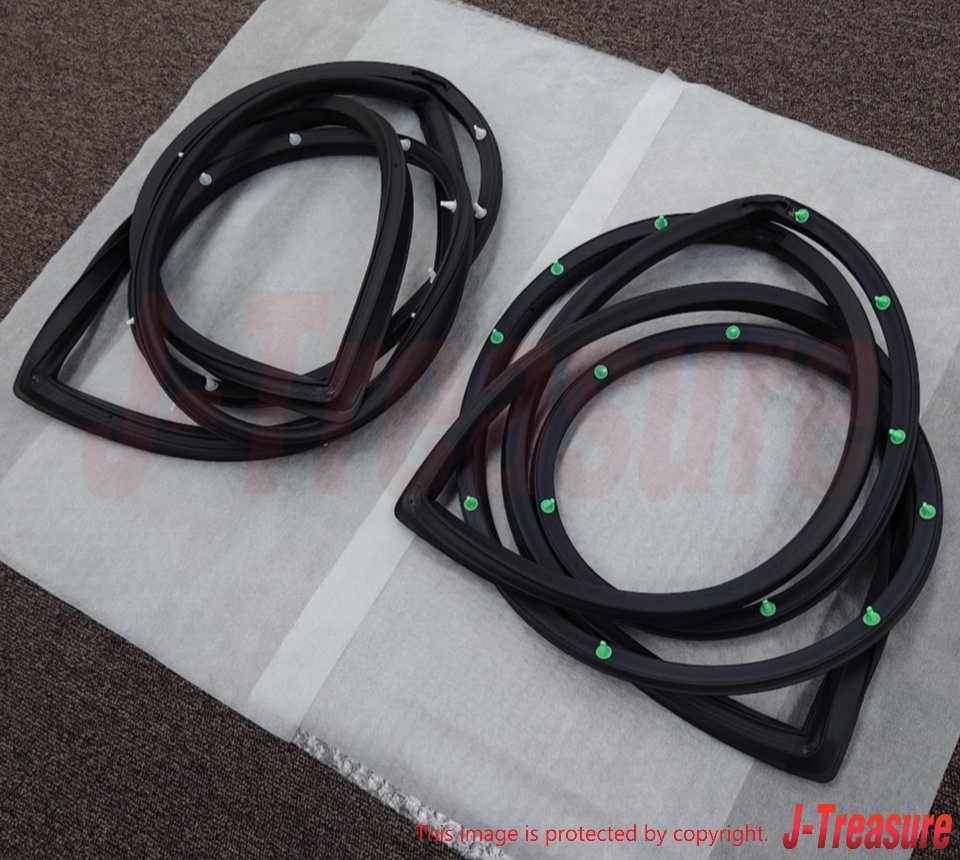 TOYOTA LAND CRUISER KZJ78 Genuine Rear Door Weatherstrip Right & Left set OEM