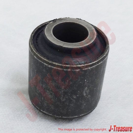 TOYOTA LAND CRUISER KZJ7# '94-95 Genuine Rear Lateral Control Rod Bush OEM
