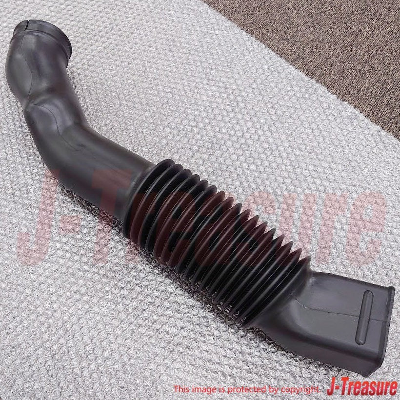 NISSAN PATROL Y60 Y61 Genuine Air Cleaner Duct 62860-07J00 OEM For TD42 ENGINE