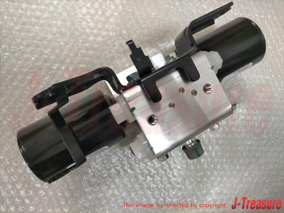 TOYOTA Genuine Stabilizer Control Housing Assy with Accumulator 48006-60031 OEM