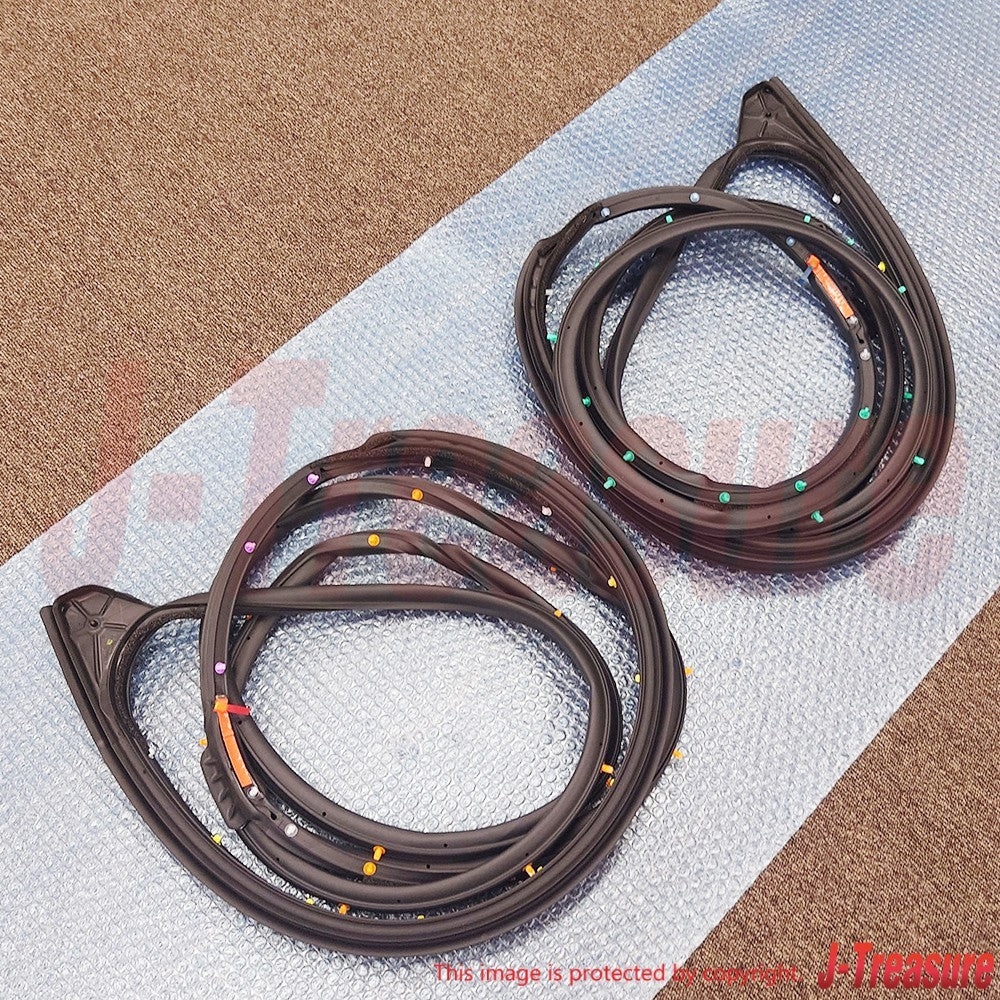 NISSAN NV200 M20 Genuine Fr/Door Weatherstrip RH & LH 80830-JX30A 80831-JX30A