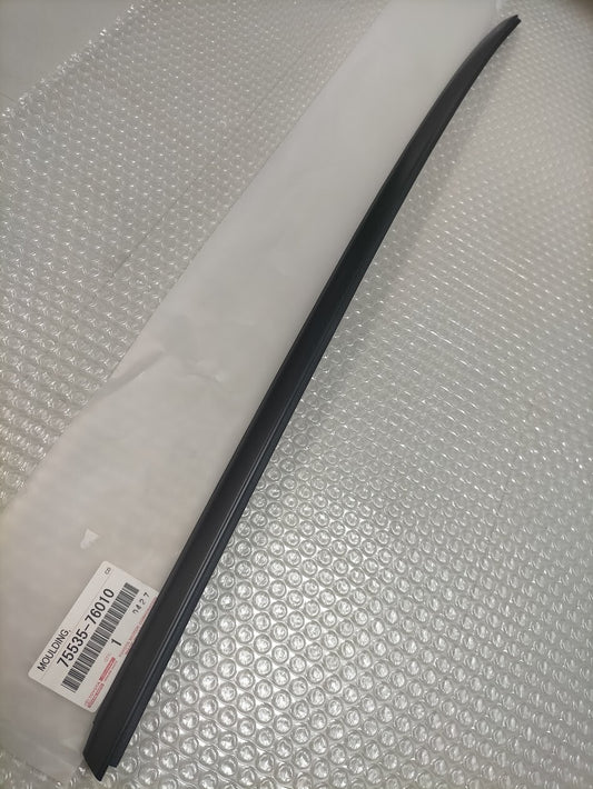 LEXUS CT200h ZWA10 11-17 Genuine Outside Windshield Moulding RH 75535-76010 OEM