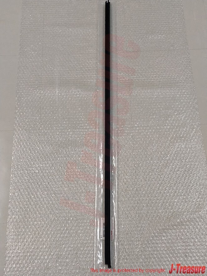 TOYOTA LEVIN TRUENO AE86 Genuine Front Door Glass Inner Weather Strip Set OEM