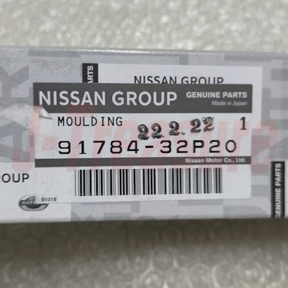 NISSAN 300ZX Z32 90-96 T-Top 2+2 Genuine Drip Molding T-Top Center RH & LH OEM