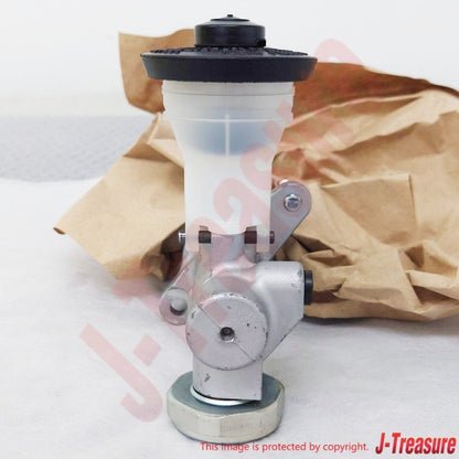 TOYOTA LAND CRUISER HDJ80 94-01 Genuine Clutch Master Cylinder 31410-60372 OEM