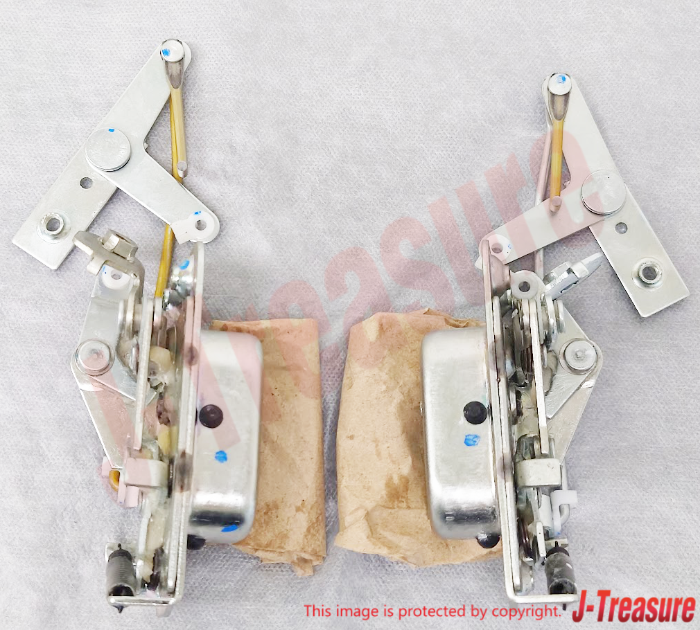 TOYOTA LAND CRUISER BJ40 FJ40 FJ45 HJ47 Genuine Front Door Lock Latch Set OEM