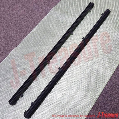TOYOTA HARRIER LEXUS RX300 Genuine Front Door Inner Weatherstrip RH & LH Set OEM